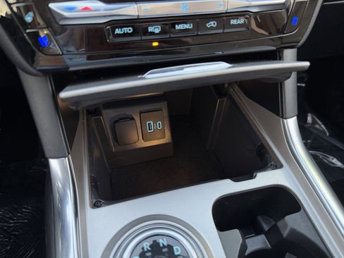 Used 2021 Ford Explorer Limited w/ Equipment Group 301A image 84