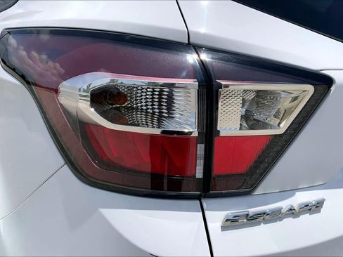 Used 2017 Ford Escape SE w/ SE Sport Appearance Package FWD image 28