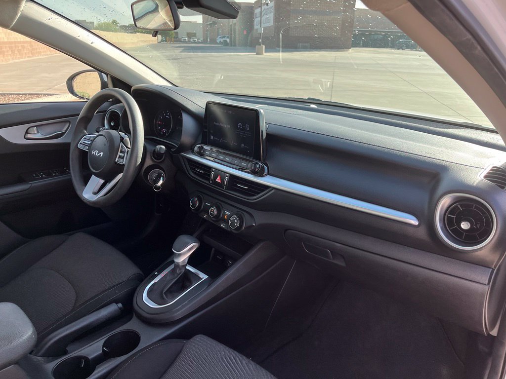 Used 2022 Kia Forte LXS FWD image 14