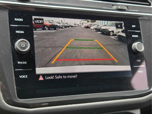Used 2023 Volkswagen Tiguan SE FWD image 27