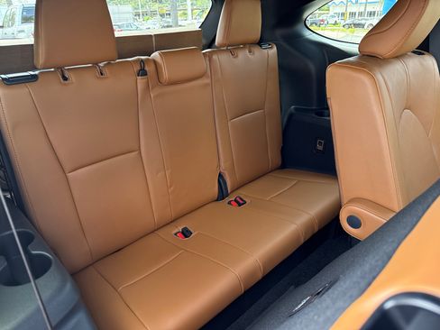 New 2026 Toyota Highlander Platinum image 21