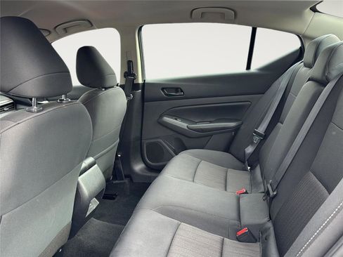 Used 2024 Nissan Altima 2.5 SV image 28