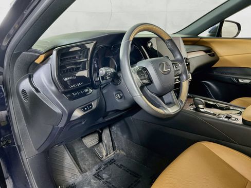 Used 2023 Lexus RX 350h w/ Accessory Package (Z1) AWD/4WD image 9