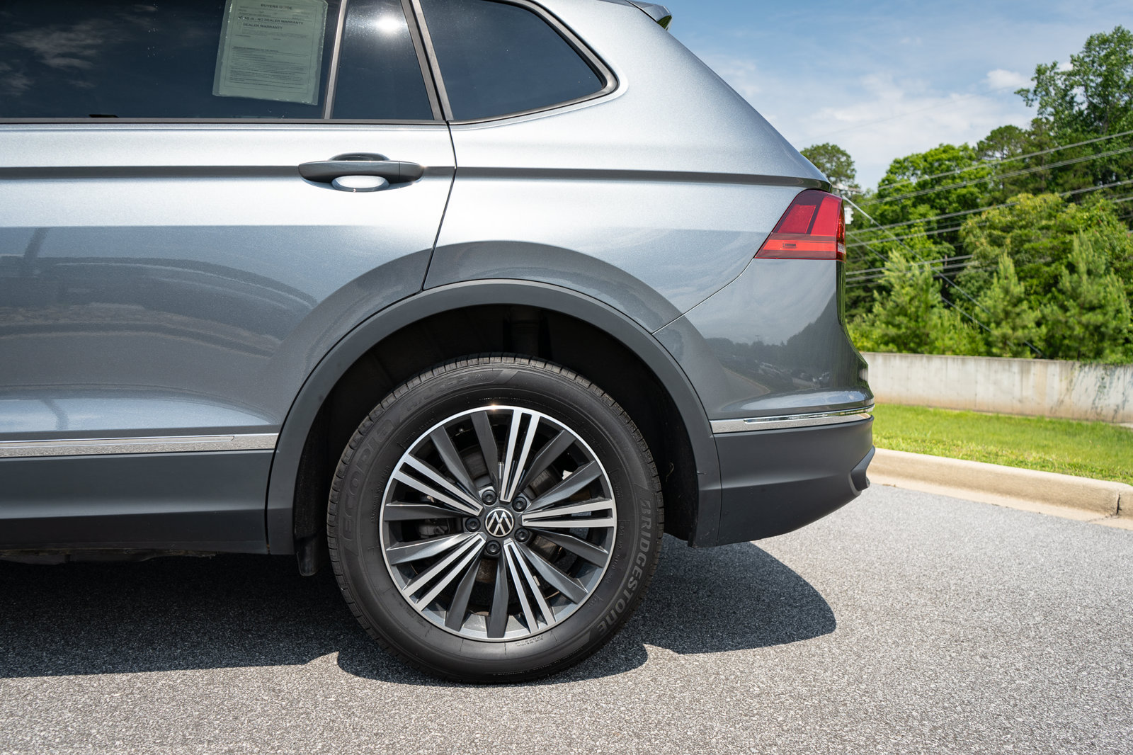 Used 2024 Volkswagen Tiguan Wolfsburg Edition AWD/4WD image 6