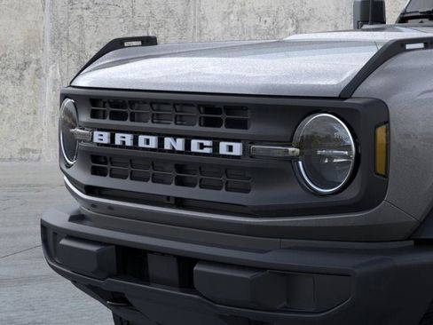 New 2025 Ford Bronco 4-Door image 37