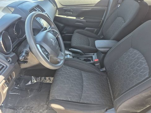Used 2024 Mitsubishi Outlander Sport SE AWD/4WD image 10