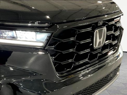 Used 2025 Honda Pilot TrailSport image 33