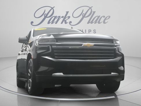 Used 2023 Chevrolet Tahoe LT w/ Luxury Package AWD/4WD image 27