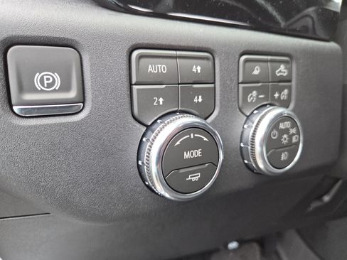 New 2026 GMC Sierra 2500 SLT w/ Texas SLT Premium Package AWD/4WD image 8