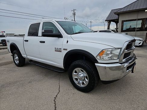 Used 2018 RAM 2500 Tradesman w/ Chrome Appearance Group AWD/4WD image 10