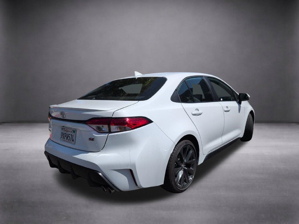 Used 2026 Toyota Corolla SE FWD image 9