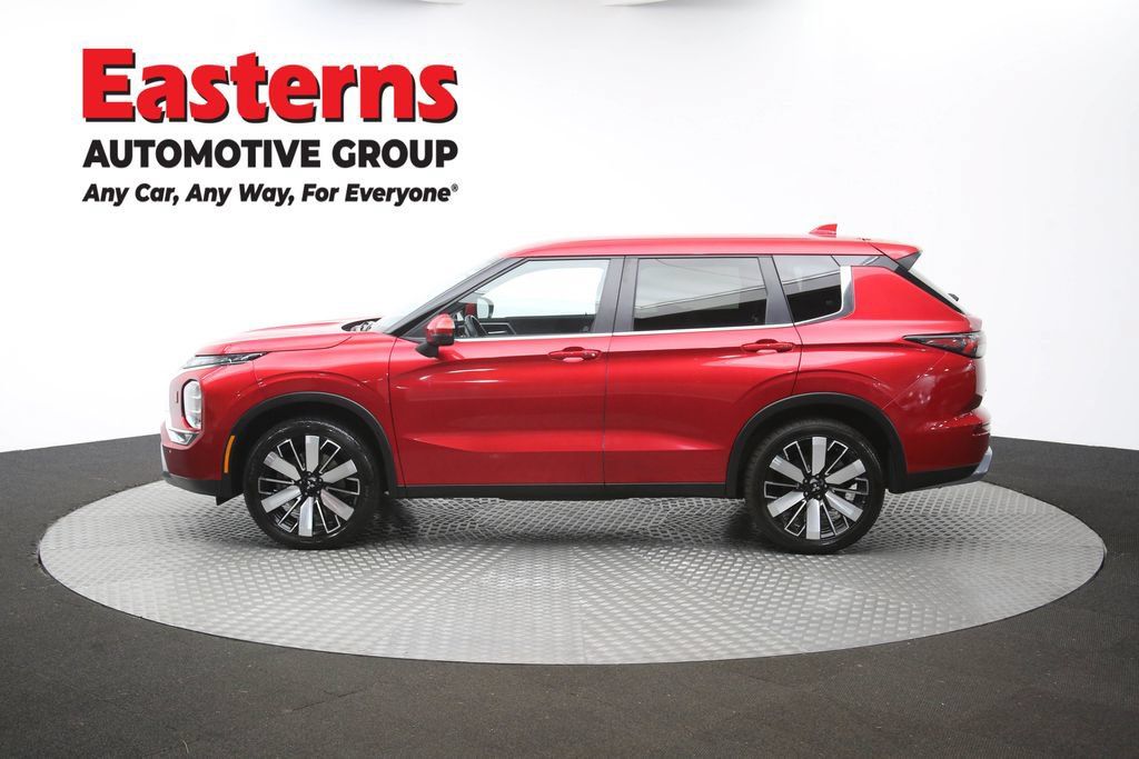 Used 2025 Mitsubishi Outlander SE AWD/4WD image 61
