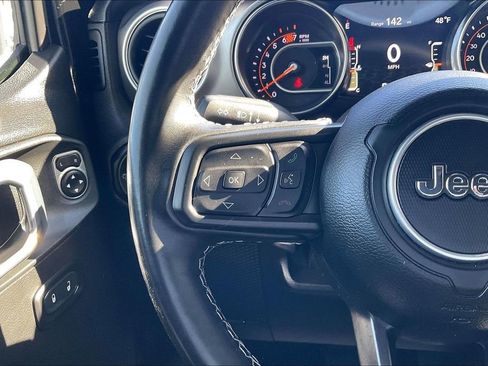 Used 2021 Jeep Wrangler Sport S image 17