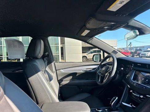Used 2022 Cadillac XT5 Luxury AWD/4WD image 10