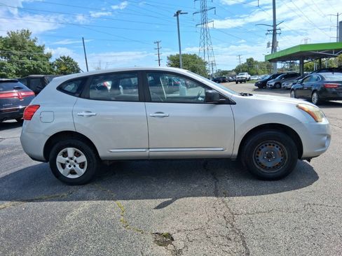 Used 2014 Nissan Rogue S FWD image 4
