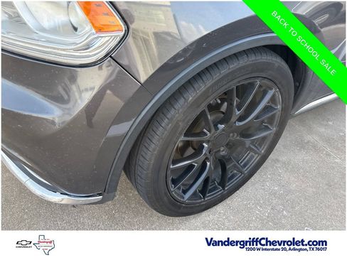 Used 2020 Dodge Durango SXT RWD image 2