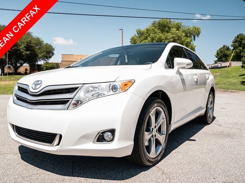 Used 2013 Toyota Venza LE w/ LE Preferred Pkg FWD image 3