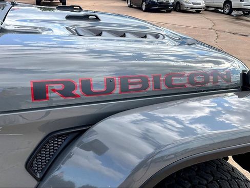 Used 2022 Jeep Gladiator Rubicon w/ Trailer Tow Package AWD/4WD image 33