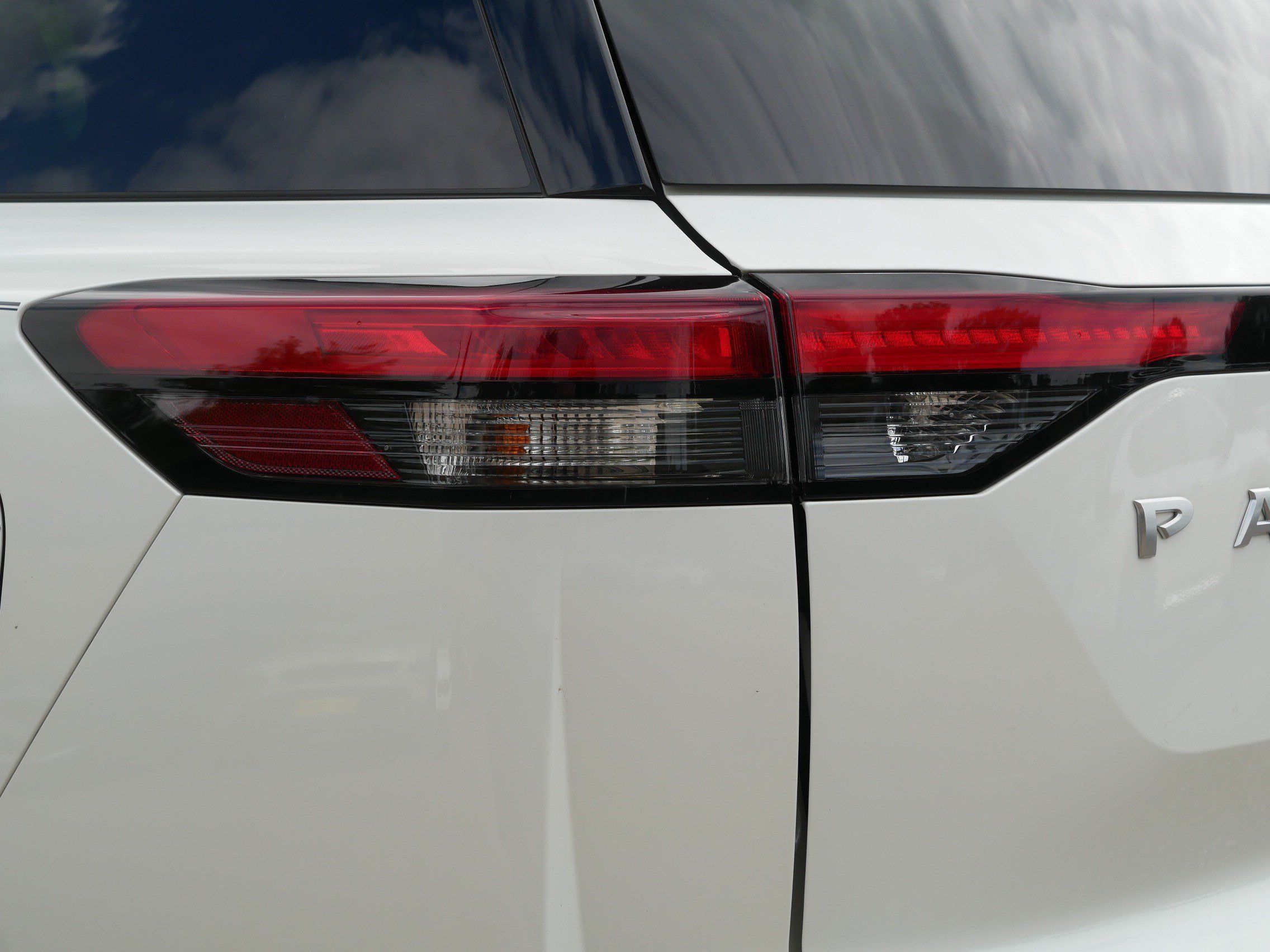 Certified 2024 Nissan Pathfinder SV AWD/4WD image 17