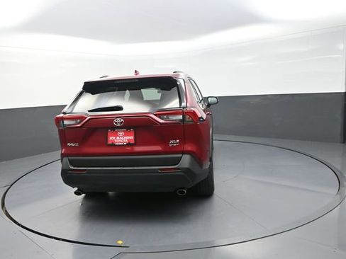 Used 2025 Toyota RAV4 XLE AWD/4WD image 58