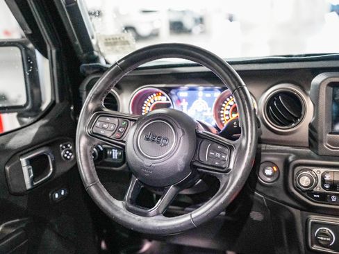 Used 2020 Jeep Gladiator Sport w/ Quick Order Package 24S image 13