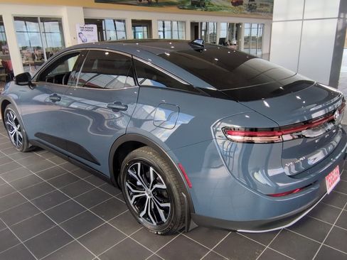 New 2026 Toyota Crown XLE image 5