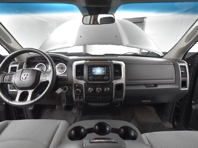 Used 2017 RAM 1500 Classic SLT AWD/4WD image 17