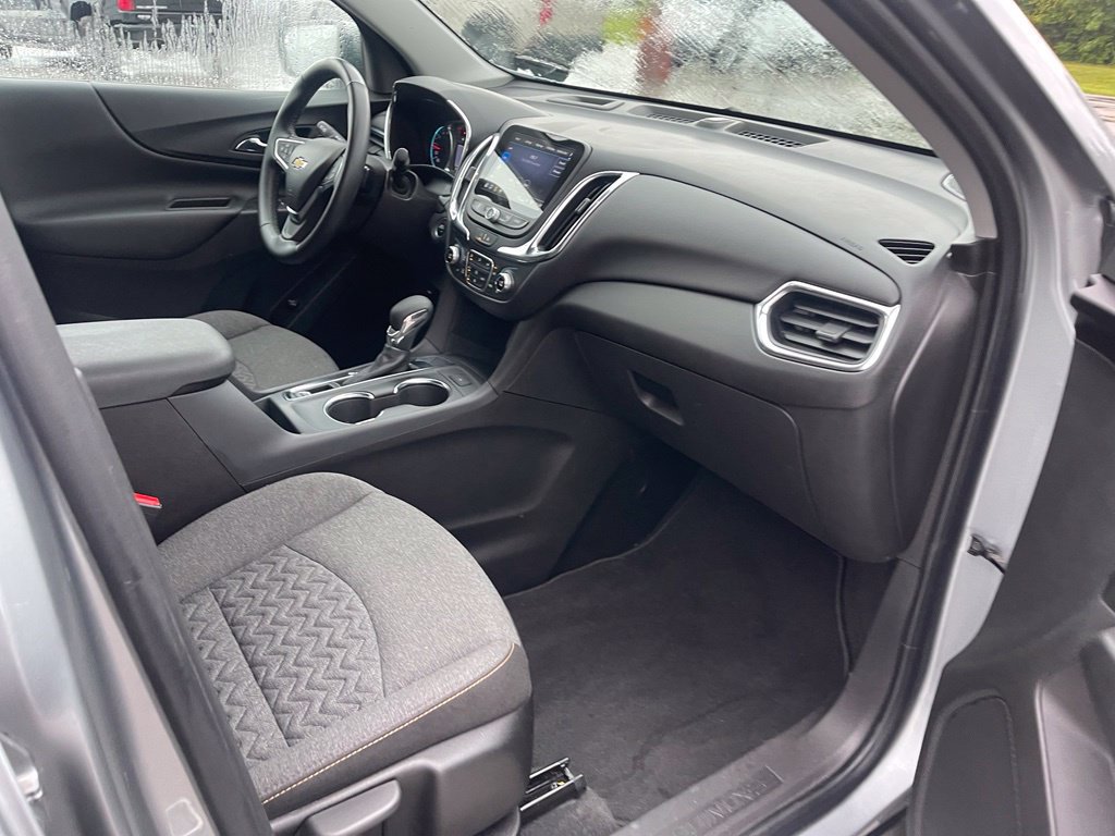 Used 2024 Chevrolet Equinox LT FWD image 19