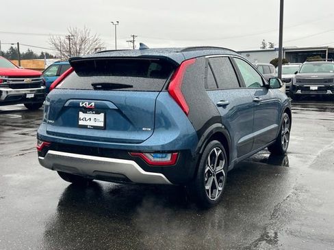 New 2026 Kia Niro SX Touring FWD image 9