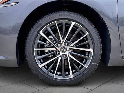 New 2025 Lexus ES 350 image 21
