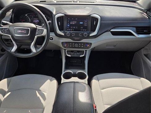 Used 2022 GMC Terrain SLE w/ Driver Convenience Package FWD image 15