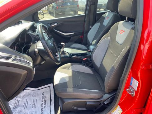 Used 2016 Ford Focus ST image 10