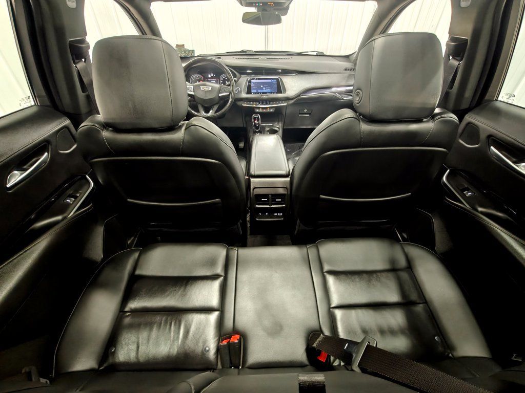 Used 2023 Cadillac XT4 Luxury AWD/4WD image 29