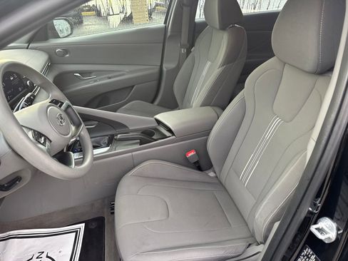 Used 2023 Hyundai Elantra SEL image 22