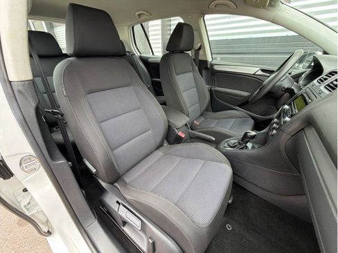 Used 2013 Volkswagen Golf 4-Door FWD image 18