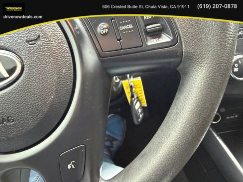 Used 2012 Kia Forte EX FWD image 22