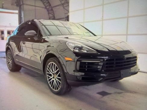 Used 2021 Porsche Cayenne S w/ Premium Package Plus AWD/4WD image 1