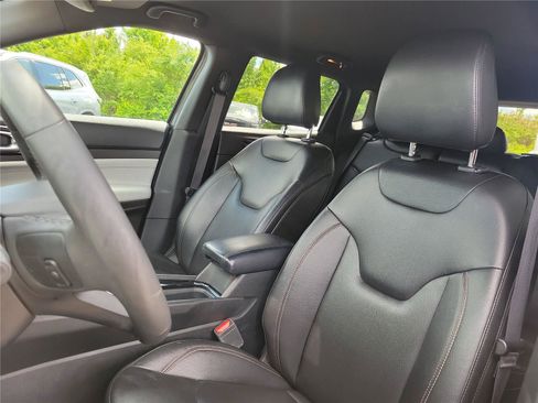 Used 2024 Jeep Compass Limited AWD/4WD image 17