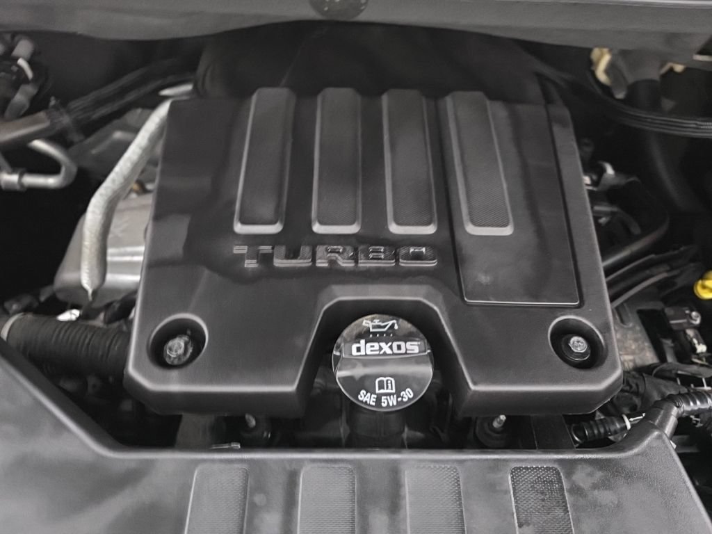 Used 2023 Chevrolet Silverado 1500 LT AWD/4WD image 20