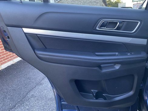 Used 2016 Ford Explorer XLT w/ Equipment Group 202A image 13