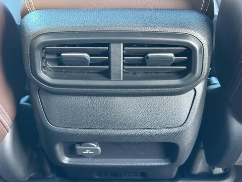 Used 2025 Honda Ridgeline RTL image 16