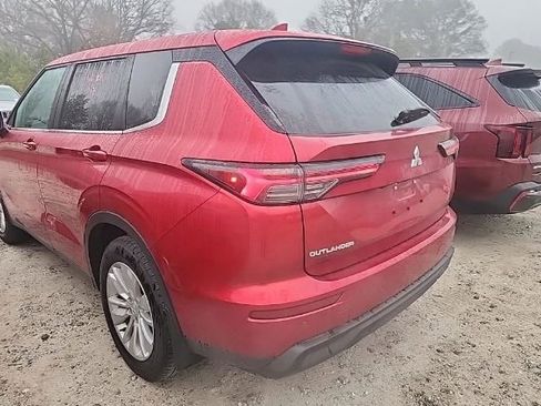 Used 2025 Mitsubishi Outlander ES image 5