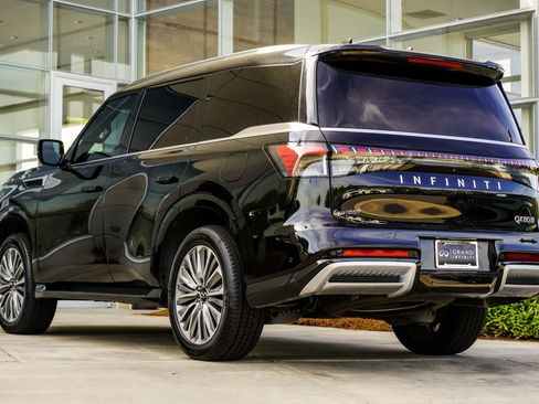 Certified 2025 INFINITI QX80 Sensory AWD/4WD image 9