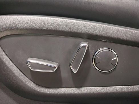 Used 2023 Lincoln Nautilus Reserve image 14