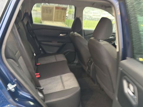 Used 2024 Nissan Rogue SV FWD image 12