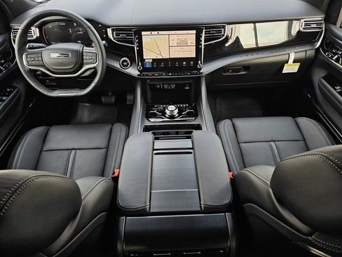 New 2026 Jeep Grand Wagoneer Summit image 34