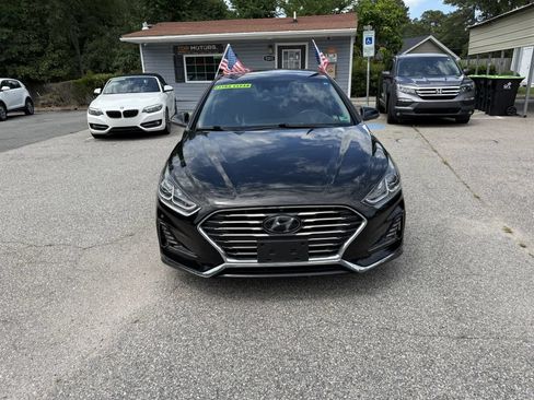 Used 2018 Hyundai Sonata SEL w/ Tech Package 02 FWD image 2
