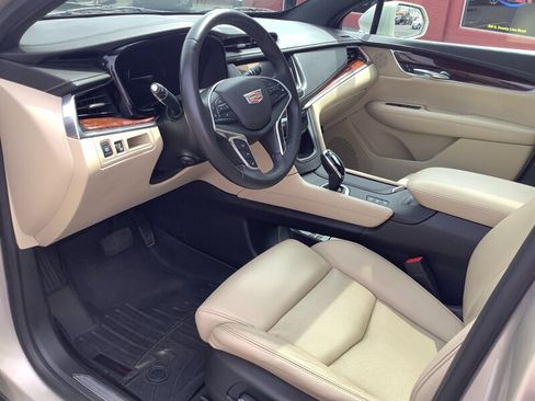Used 2017 Cadillac XT5 Premium Luxury AWD/4WD image 12