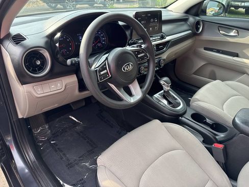 Used 2019 Kia Forte LXS image 10