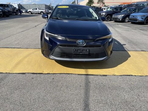 Used 2023 Toyota Corolla XLE FWD image 5